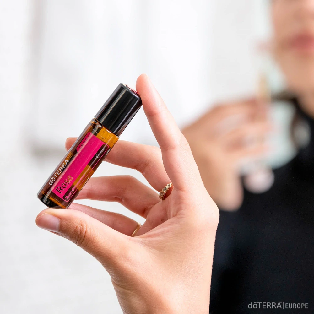 doTerra Esenciální olej Rose Touch 10 ml